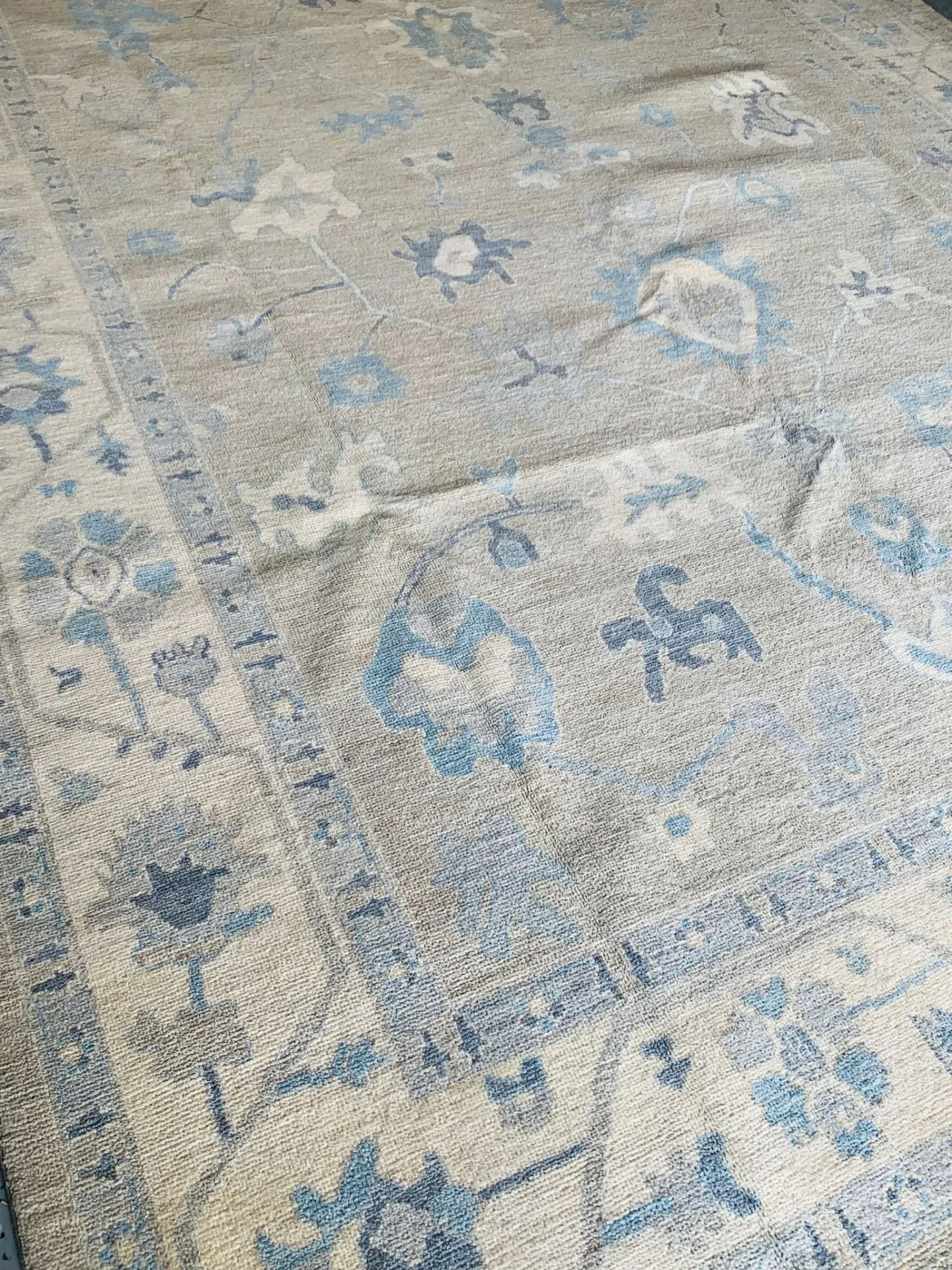 Travertine - Luxury Oushak Rug for Rugvite (4)