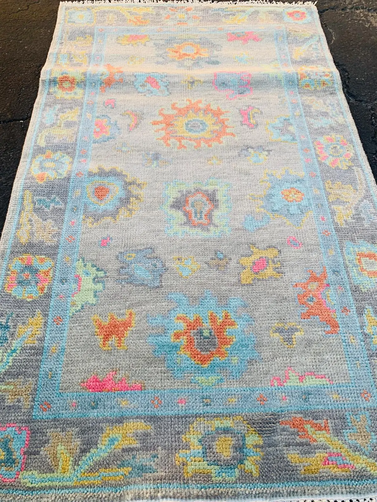 Oushak small rug by Rugvite