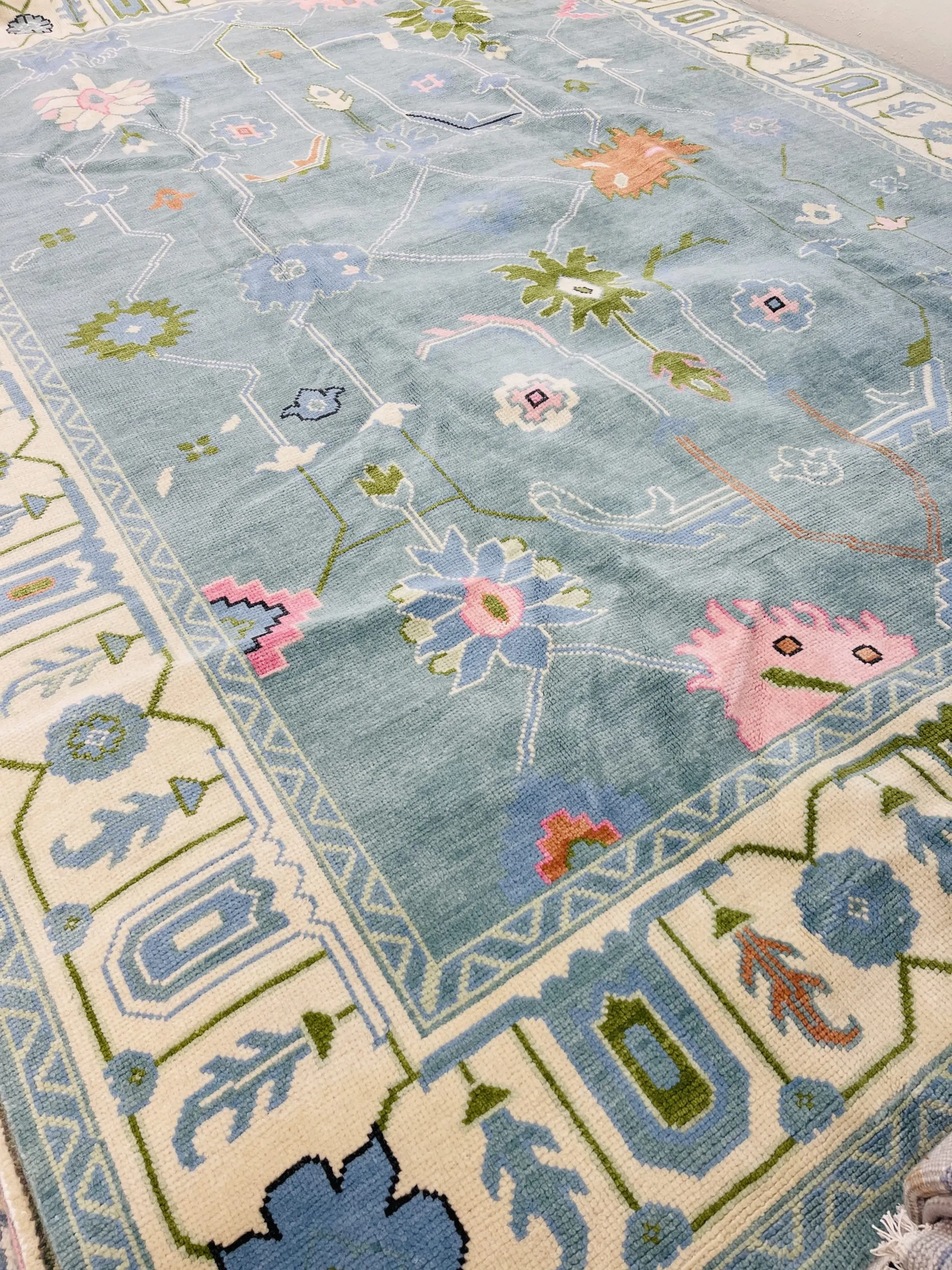 Petalmist Handmade Wool Rug 9' X 12' - Image 3
