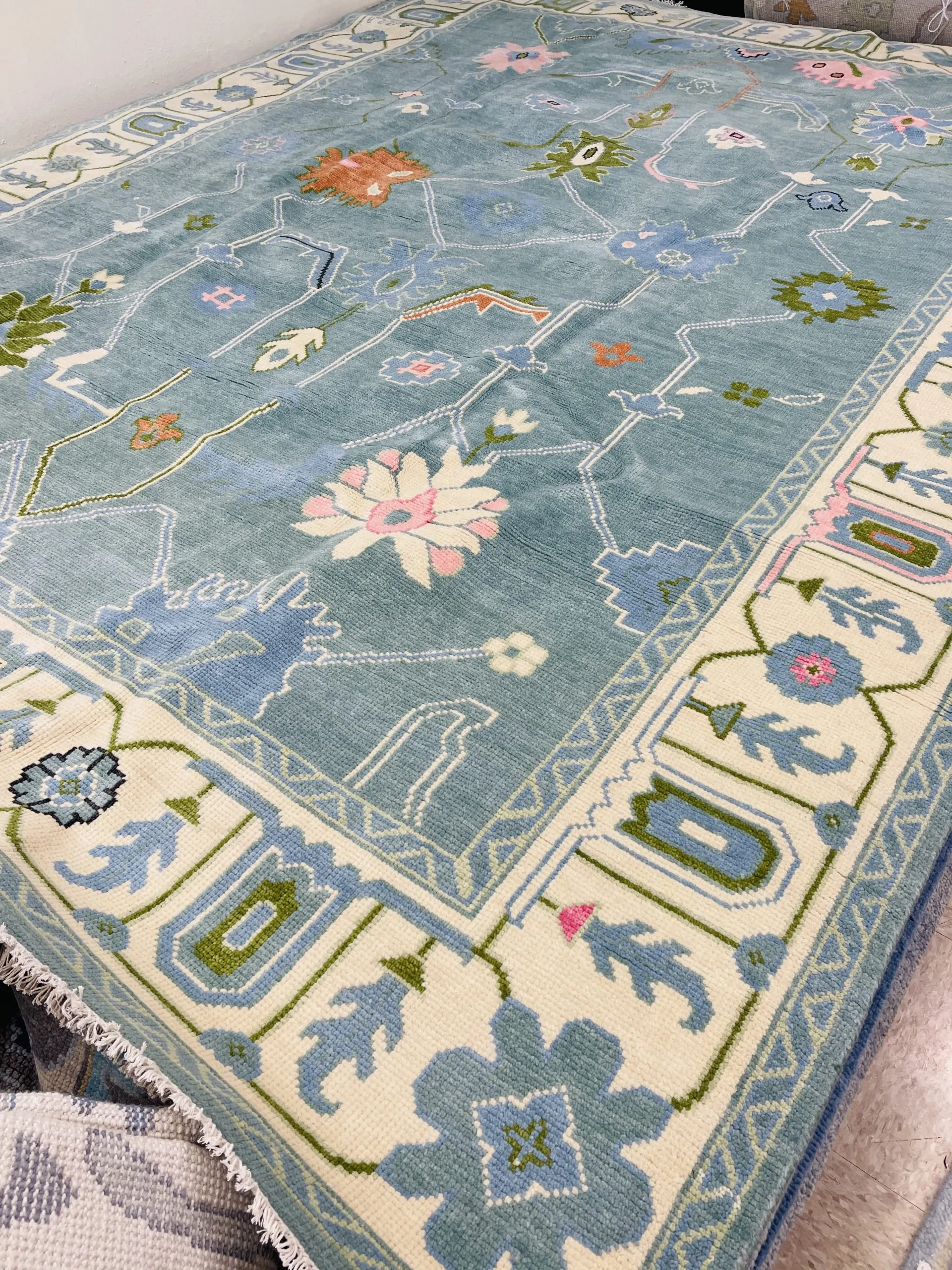 Petalmist Handmade Wool Rug 9' X 12' - Image 4