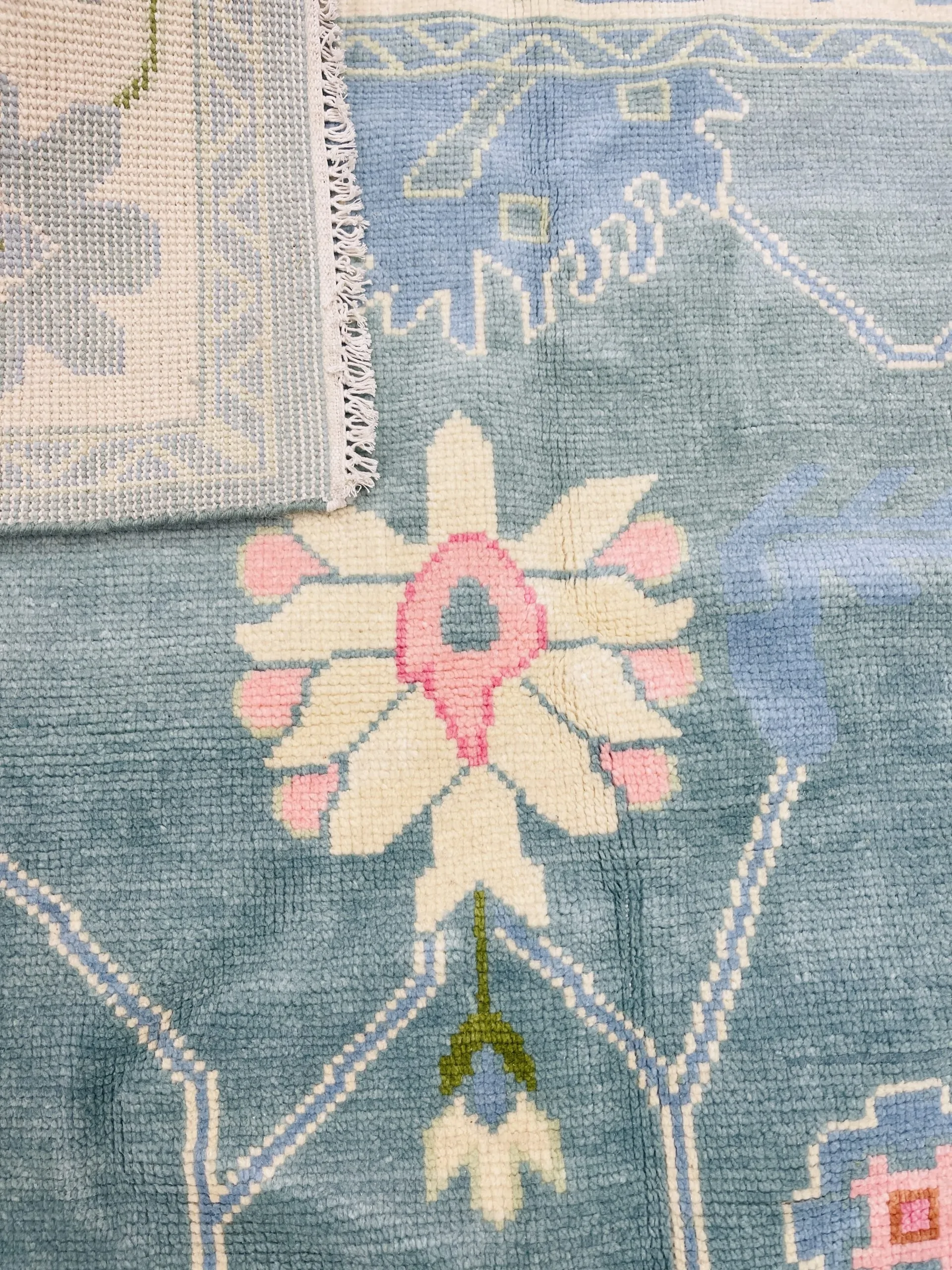 Petalmist Handmade Wool Rug 9' X 12' - Image 5